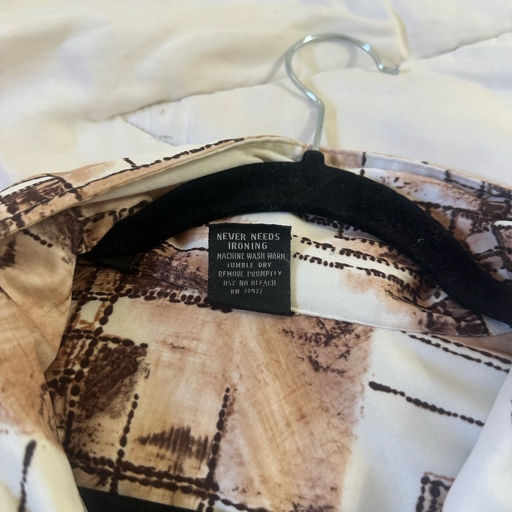 Chic Abstract Patterned Blouse - Picture 2 of 4